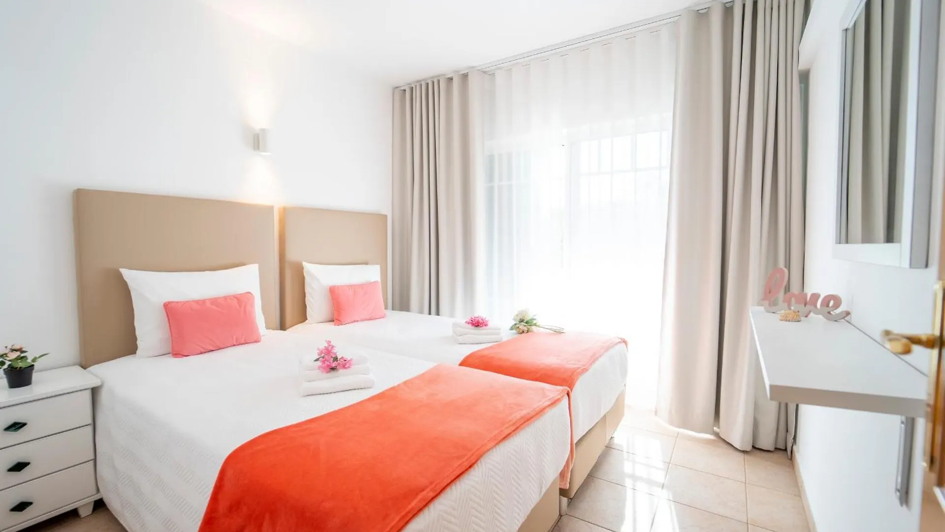 Apartamentos Monte Dos Avos, Albufeira 0*,  Portugal